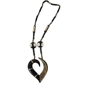 Heart‎ Tribal Bohemian Chunky Beaded Shell Necklace Black White